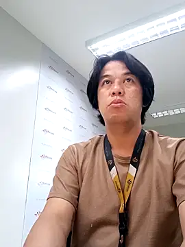 Snapshot of akiramoore chatting on 06/05/26, 02:40 akiramoore online show from 06/05/26, 02:40