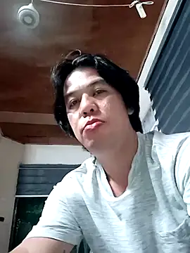 Snapshot of akiramoore chatting on 06/05/26, 05:40 akiramoore online show from 06/05/26, 05:40