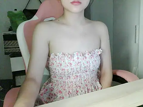 Snapshot of lucienguyen chatting on 07/07/26, 11:42 lucienguyen online show from 07/07/26, 11:42