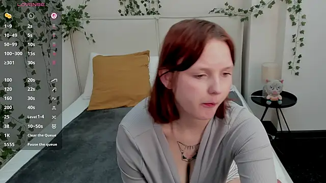 Charlotte Stee online show from 05/07/26, 02:17