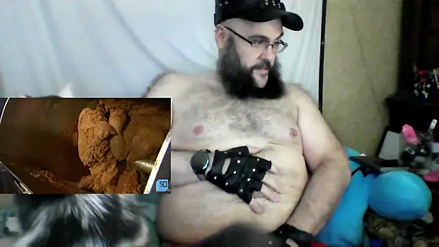 Snapshot of BriTheTopBear chatting on 06/13/26, 11:46 BriTheTopBear online show from 06/13/26, 11:46