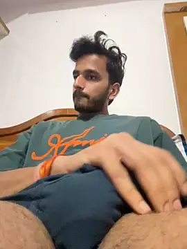 aadibuttplug online show from 05/13/26, 06:16