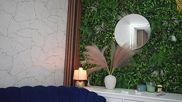 Snapshot of LunaCharm_ chatting on 04/17/26, 03:53 LunaCharm online show from 04/17/26, 03:53