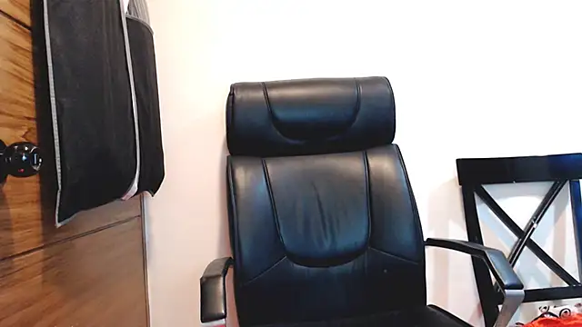 Snapshot of cunty_slut69 chatting on 04/14/26, 04:35 cunty slut69 online show from 04/14/26, 04:35