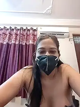 Snapshot of Aliyaa_bhat chatting on 05/02/26, 12:43 Aliyaa bhat online show from 05/02/26, 12:43