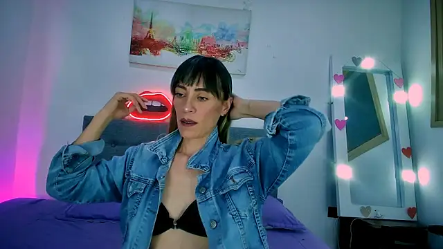 Snapshot of Lorena_sweet33 chatting on 05/05/26, 01:41 Lorena sweet33 online show from 05/05/26, 01:41