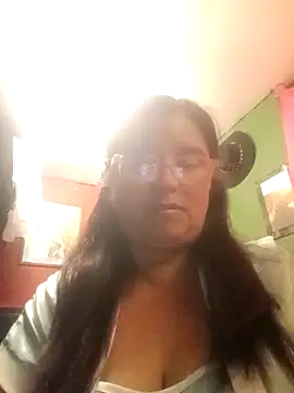 Snapshot of Pato-Andrea26 chatting on 05/05/26, 02:14 Pato-Andrea26 online show from 05/05/26, 02:14