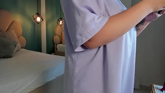 lilaa sky online show from 04/24/26, 12:07