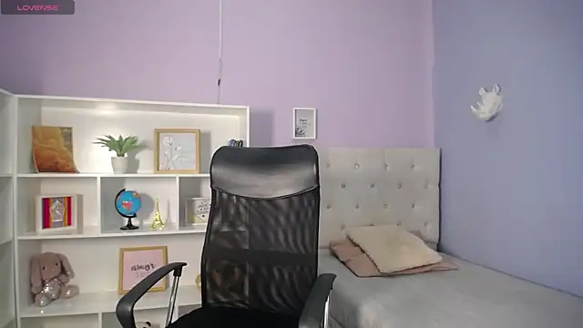 velveth noir online show from 04/14/26, 01:50