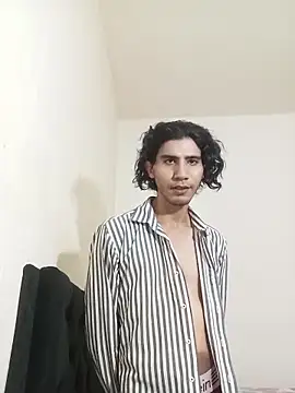 Snapshot of Alex_rose777 chatting on 04/09/26, 09:20 Alex rose777 online show from 04/09/26, 09:20