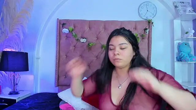 Snapshot of ROSELEI_ chatting on 05/22/26, 03:57 ROSELEI online show from 05/22/26, 03:57