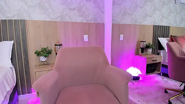 LiriaSweetie online show from 05/09/26, 11:37