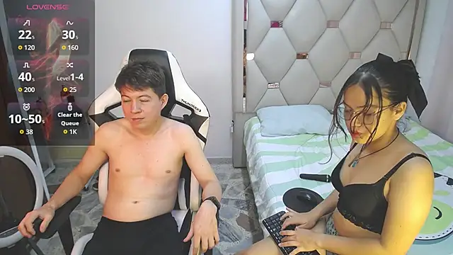 Zoe and jackk  online show from 04/25/26, 08:28