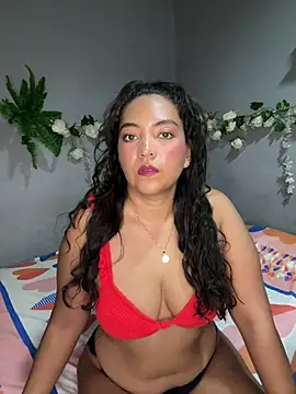 Snapshot of RoxanaEvanss chatting on 05/25/26, 08:48 RoxanaEvanss online show from 05/25/26, 08:48