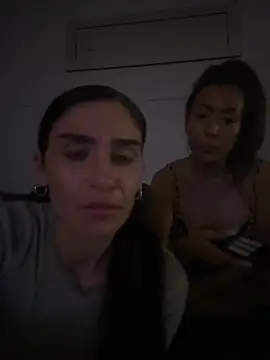 naughtyfriendsplay online show from 04/06/26, 11:27