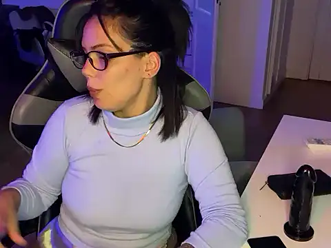 Snapshot of anestesia_5 chatting on 04/07/26, 01:17 anestesia 5 online show from 04/07/26, 01:17