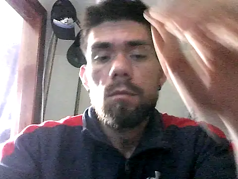 Snapshot of thomas2wood chatting on 07/19/26, 07:06 thomas2wood online show from 07/19/26, 07:06