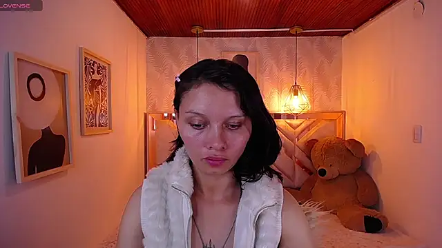 Snapshot of ahmy_ chatting on 04/25/26, 08:06 ahmy online show from 04/25/26, 08:06