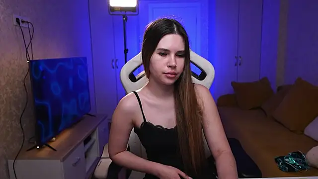 Justana online show from 04/07/26, 02:12