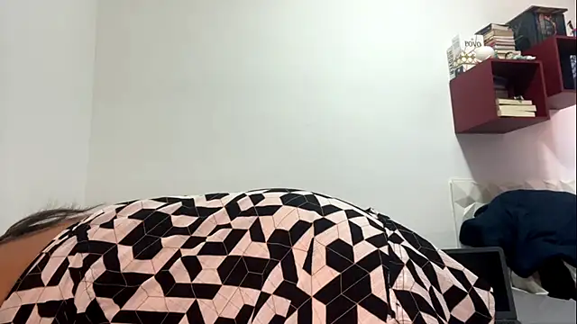 IsisValentine online show from 07/08/26, 05:06