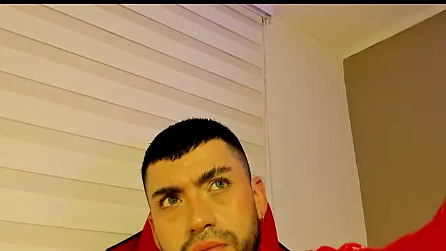 Snapshot of Alexander_Diazz chatting on 05/02/26, 04:23 Alexander Diazz online show from 05/02/26, 04:23