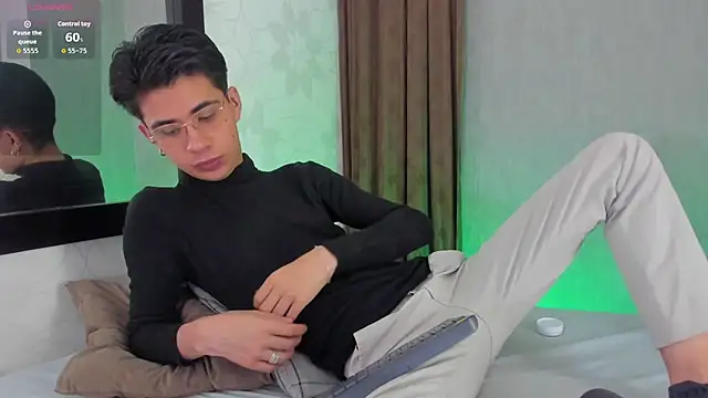 youn rider online show from 04/23/26, 07:27