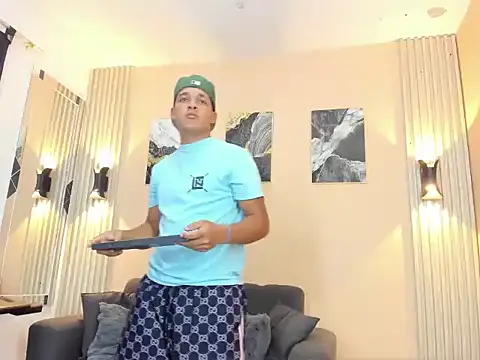 davisito 26 online show from 04/07/26, 09:48