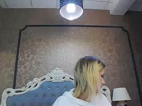 Ivy Quin online show from 04/15/26, 03:24