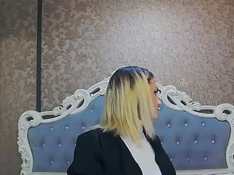 Ivy Quin online show from 04/23/26, 04:03