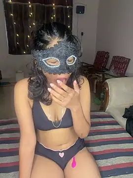 Love Birds00 online show from 07/01/26, 09:33