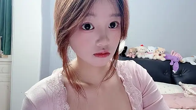 Lilababy00 online show from 05/24/26, 05:23