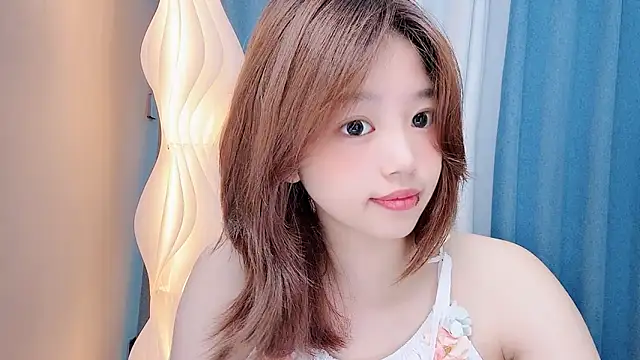 Lilababy00 online show from 06/25/26, 04:56