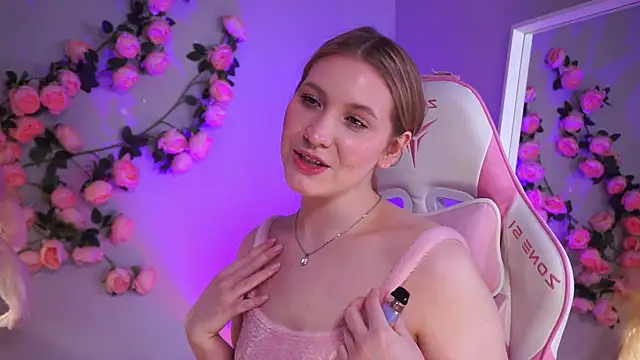 Emilicious online show from 05/11/26, 04:04
