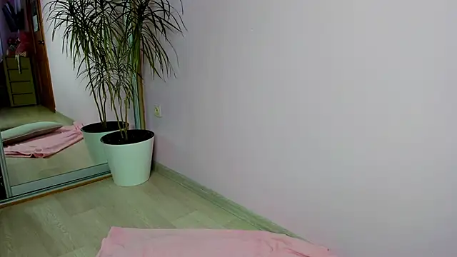 Monica Luno online show from 04/21/26, 01:42
