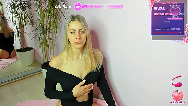 Monica Luno online show from 06/02/26, 02:02