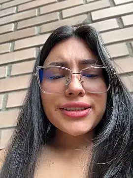Snapshot of VioletRousee chatting on 06/24/26, 03:22 VioletRousee online show from 06/24/26, 03:22