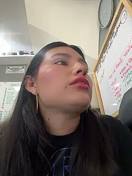 Snapshot of VioletRousee chatting on 07/14/26, 02:56 VioletRousee online show from 07/14/26, 02:56