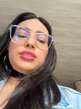Snapshot of VioletRousee chatting on 07/20/26, 02:41 VioletRousee online show from 07/20/26, 02:41