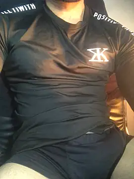 Snapshot of guh2026 chatting on 06/21/26, 02:08 guh2026 online show from 06/21/26, 02:08