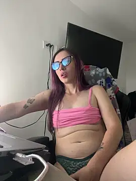 BellaTxM  online show from 05/17/26, 02:20