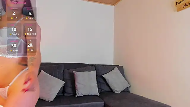 Elliee e online show from 05/25/26, 01:06