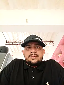 Snapshot of franDuxxx chatting on 04/07/26, 06:52 franDuxxx online show from 04/07/26, 06:52