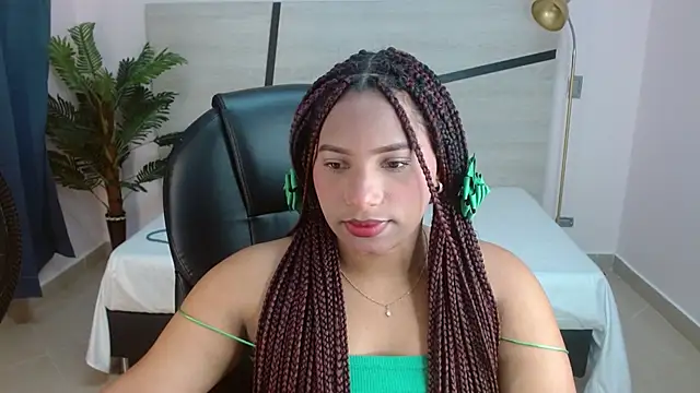 coral echeverri online show from 04/29/26, 09:32