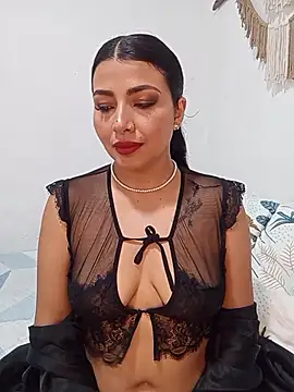 Snapshot of Antonella-corruso chatting on 05/23/26, 12:05 Antonella-corruso online show from 05/23/26, 12:05