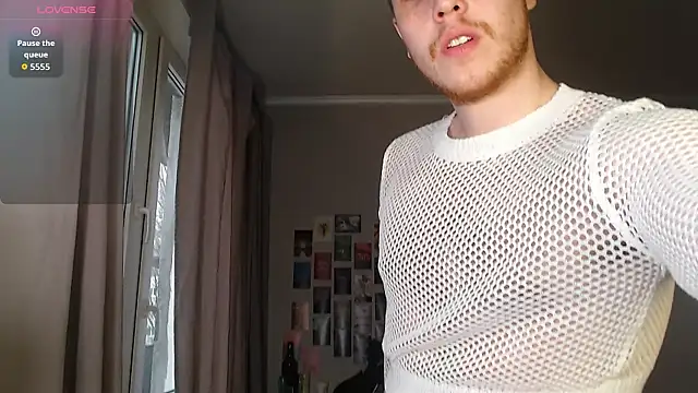 Snapshot of KlausVent chatting on 04/09/26, 04:45 KlausVent online show from 04/09/26, 04:45