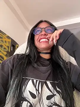 Snapshot of Kattze_ chatting on 04/09/26, 08:36 Kattze online show from 04/09/26, 08:36