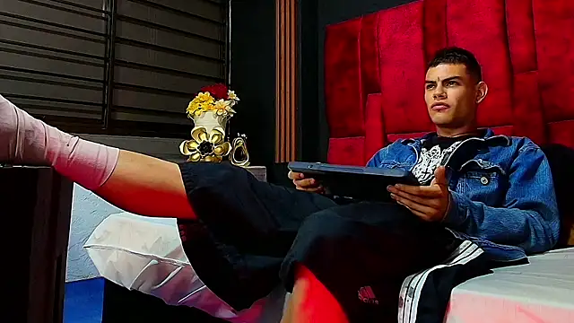 RomeoBoselli   online show from 06/24/26, 01:48