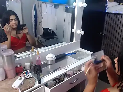 Sofi Skay online show from 04/17/26, 12:13