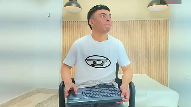 THIAM KELLER1 online show from 04/14/26, 07:20