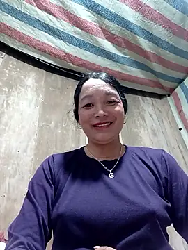Snapshot of vanlucky2 chatting on 05/05/26, 11:40 vanlucky2 online show from 05/05/26, 11:40